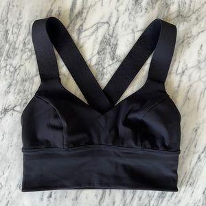 Lululemon Bra (black, size 4)